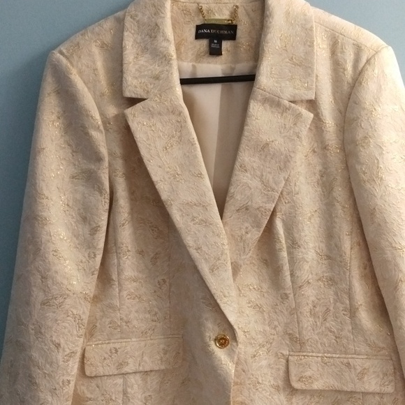 Dana Buchman Cream Blazer with Notched Lapels and Tailored Fit Size 16 - Picture 3 of 4